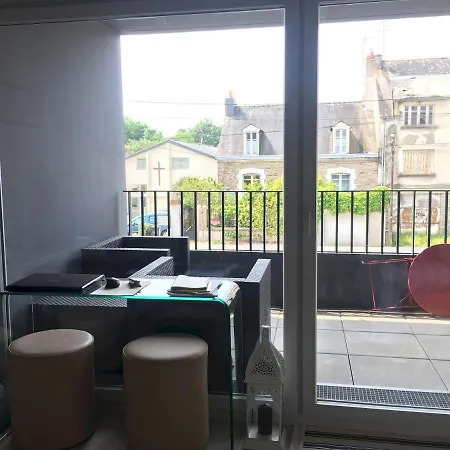 Tres Bel De 45m2 Avec Balcon Proche Port De Apartman *